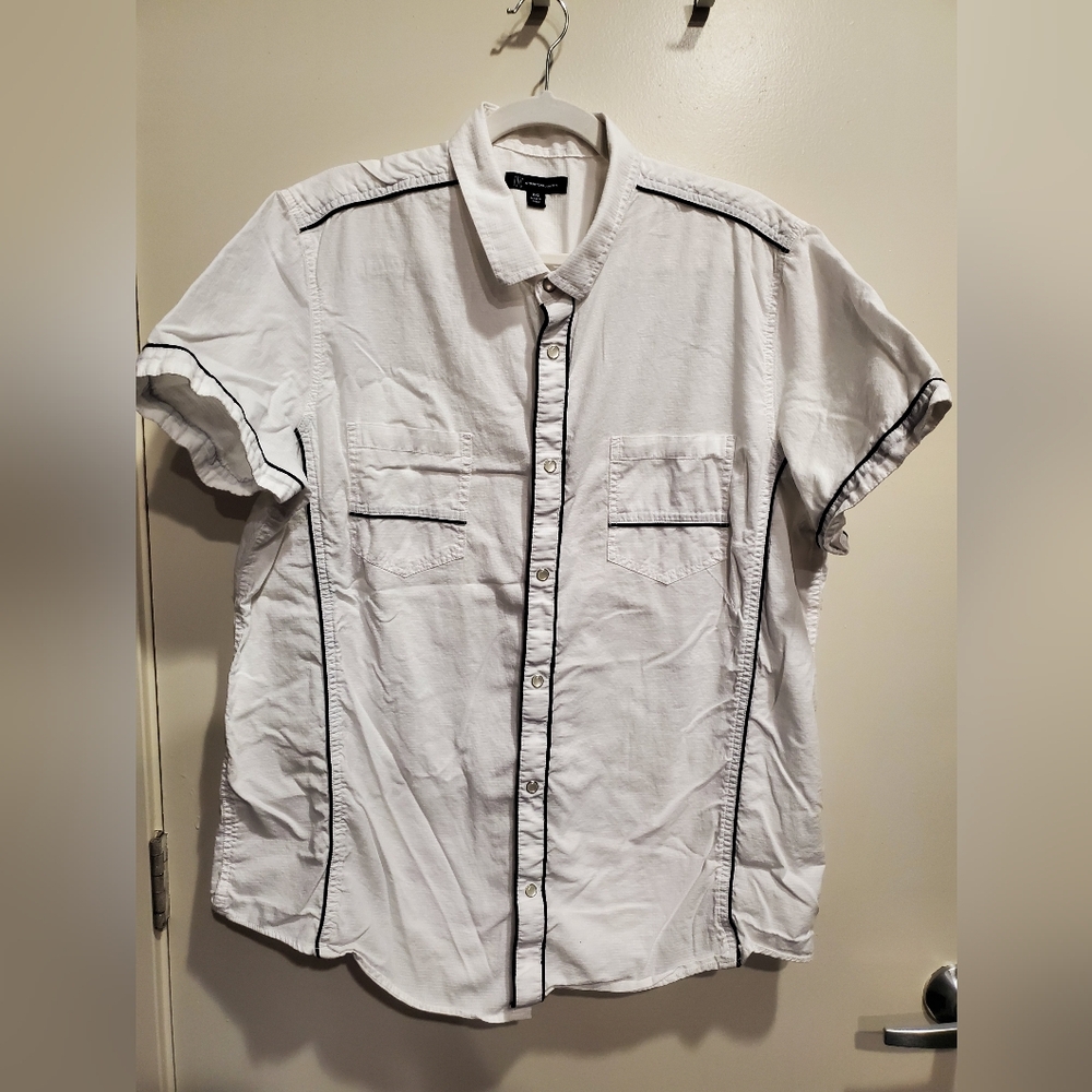 Men's INC International Concepts Short Sleeved Shirt
